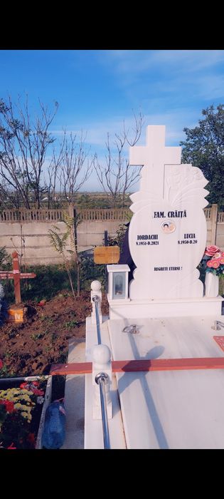 Vănd loc veci cimitirul Stefan cel Mare