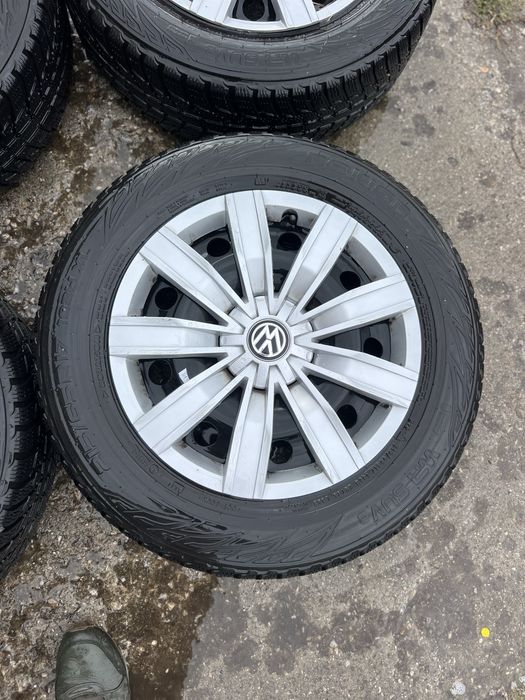 VW tiguan джанти със зимни гуми nokian 215/65/17