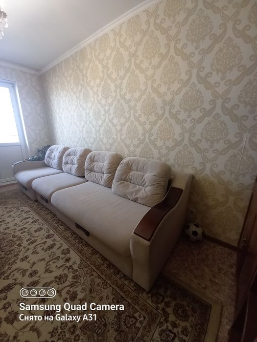 Диван ортопедический, светло сиреновый. Очен в хорошим  состояние