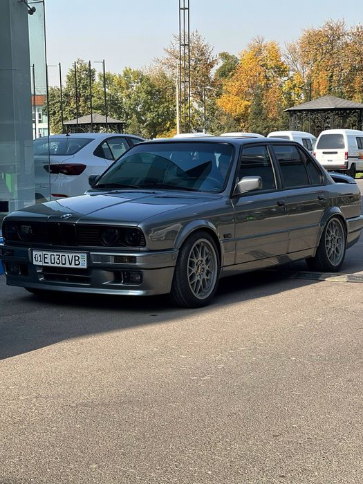 BMW E30 3-литровый