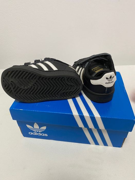 Adidas superstar
