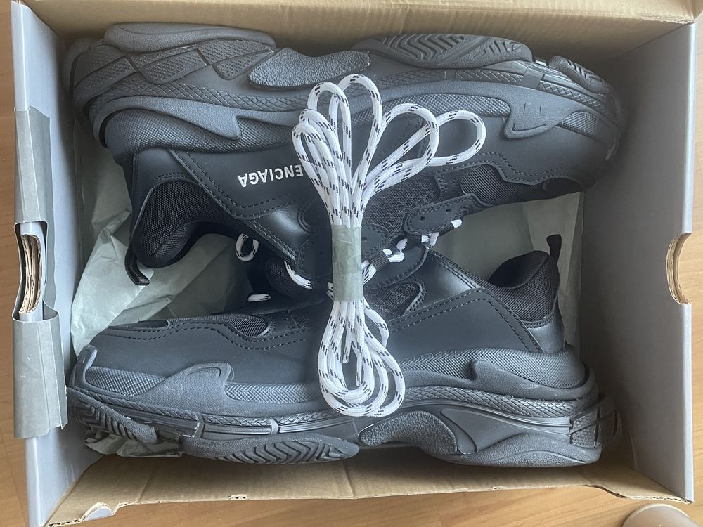 Balenciaga Triple S