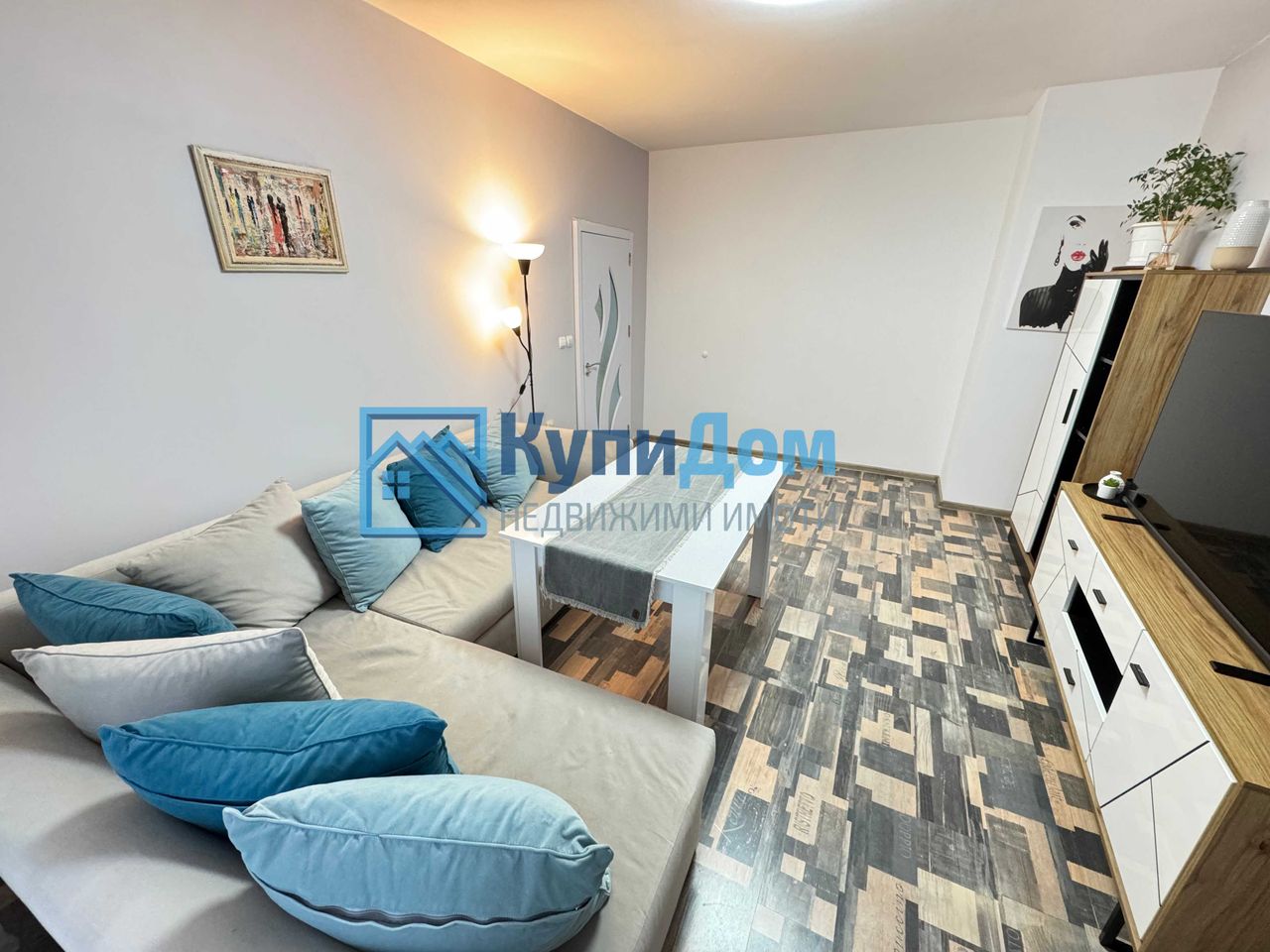 Дава се под наем Тристаен апартамент в Варна, Базар Левски - 70 кв.м за 550 € - Снимка #6