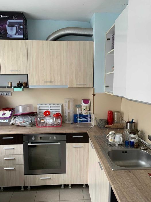 Продава двустаен апартамент  -  панел в кв. "Запад".