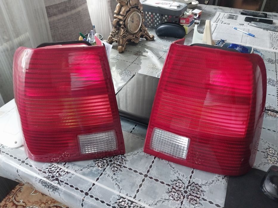 Фары задние пассат В5 универсал