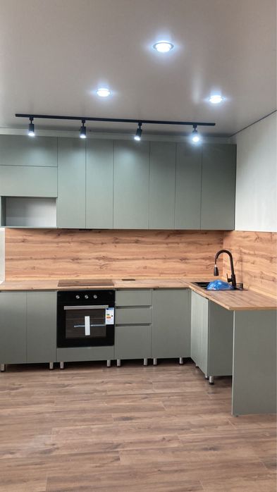 Кухонные гарнитуры на заказ