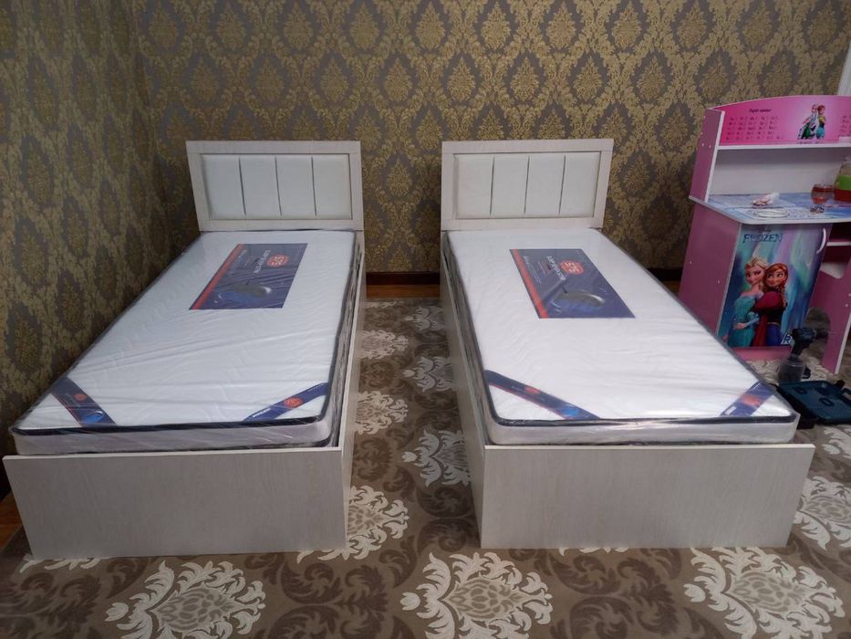 Kravat bir kishilik Spalni Краватлар