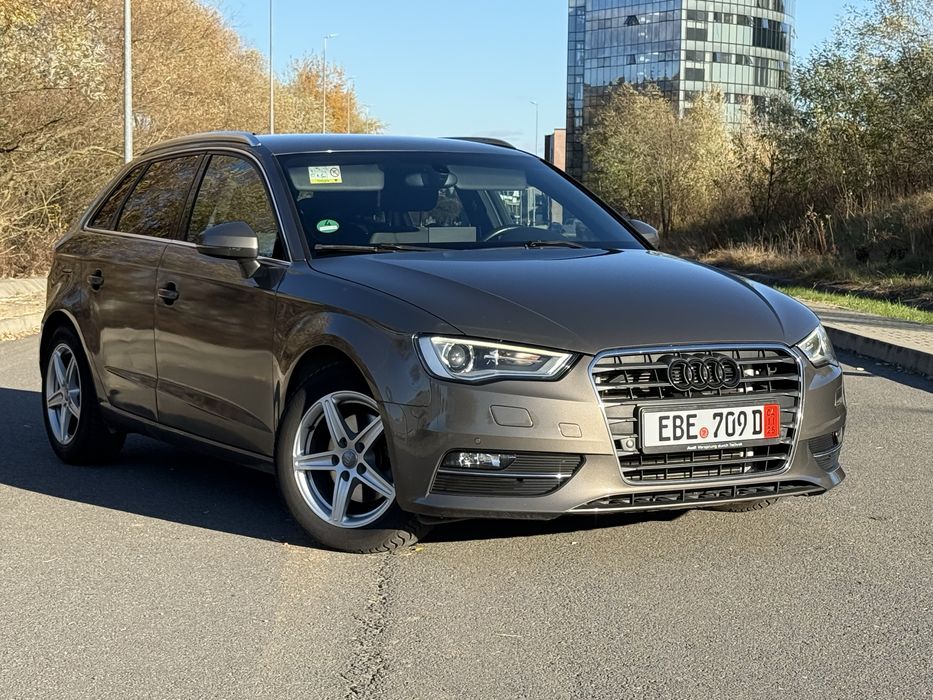 Audi a3 8v 2015 1.6 tdi Xenon / Drive select