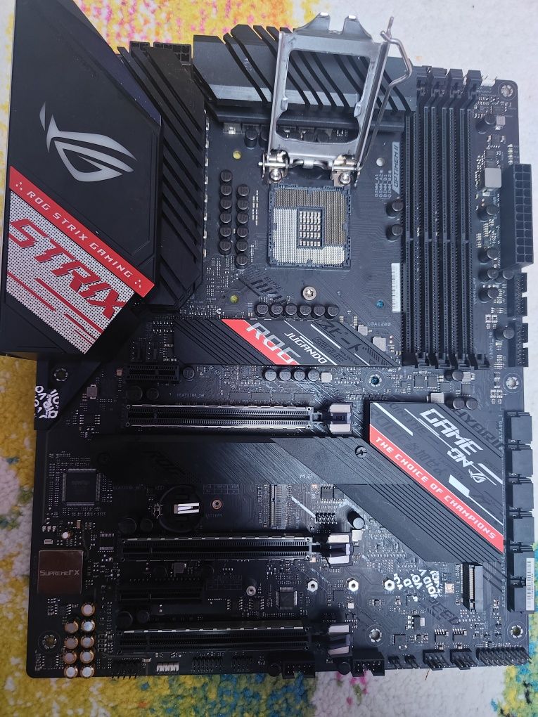 Placa de baza Asus Strix Z490 LGA 1200