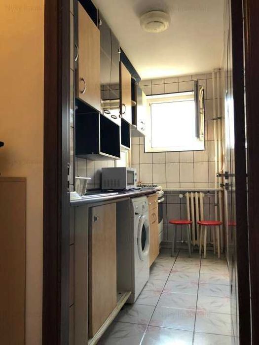 Garsoniera Tineretului metrou