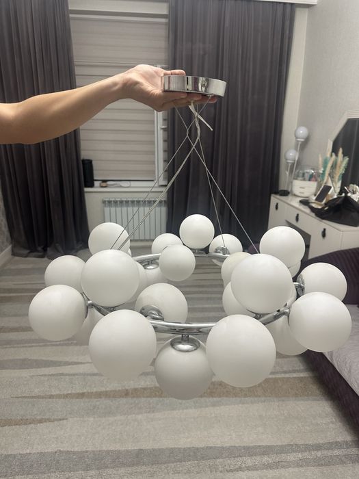 Продается люстра