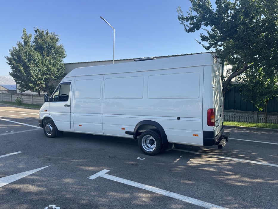 Volkswagen.   Lt 46   2.8     160cp
