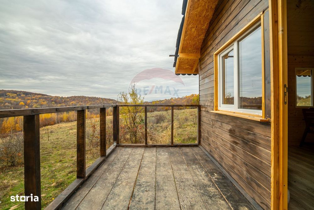 COMISION 0 % Cabănuță de lemn în mijlocul naturii