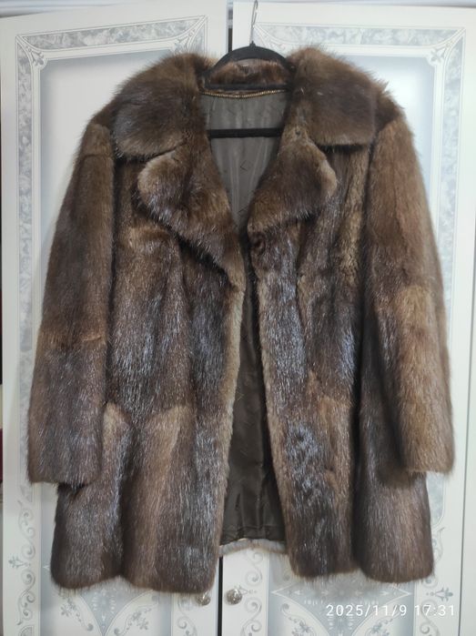 Vand haina de blana naturala