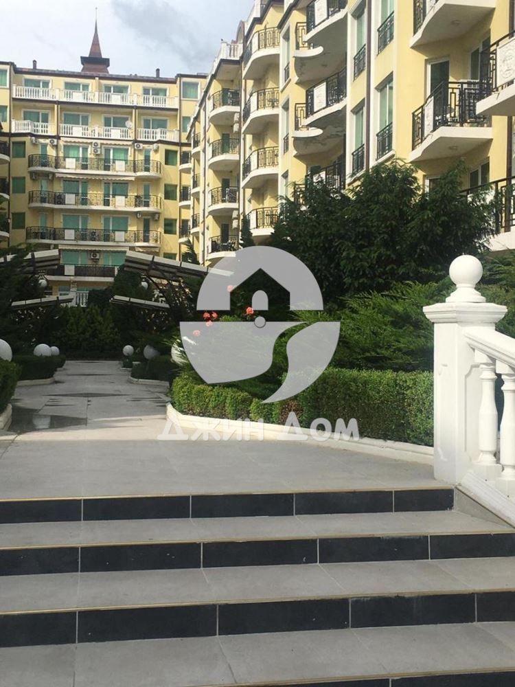 Продава се Двустаен апартамент в к.к. Елените - 75 кв.м за 1034 €/кв.м - Снимка #10