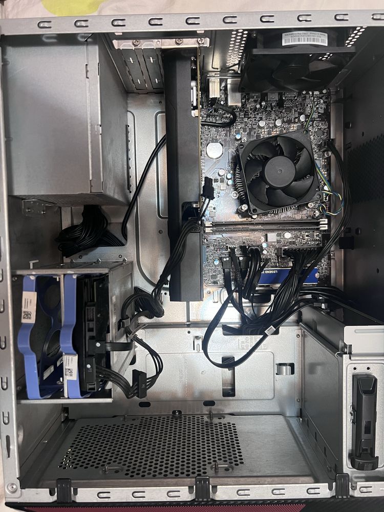 Vând sistem de gaming Lenovo Legion Y520T-25IKL, complet funcțional