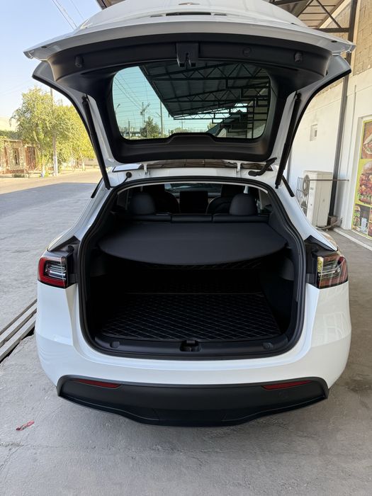 Tesla model Y (RWD)