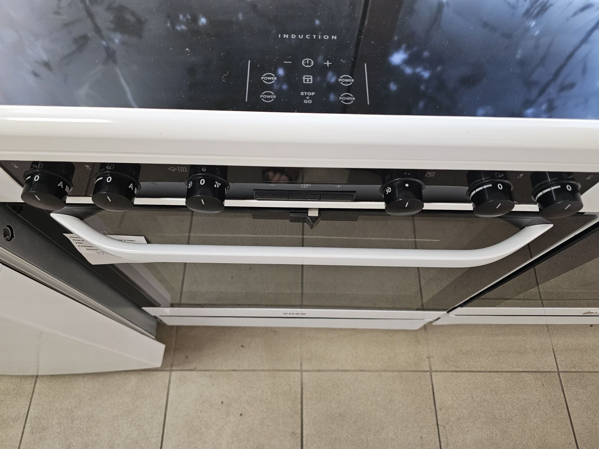 Печка с индукционни котлони Voss Electrolux ELI14340HV