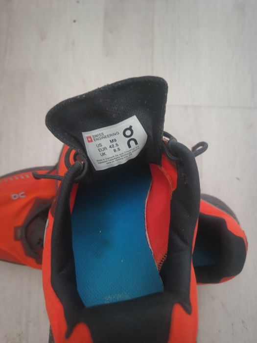 On cloud mărimea 42,5