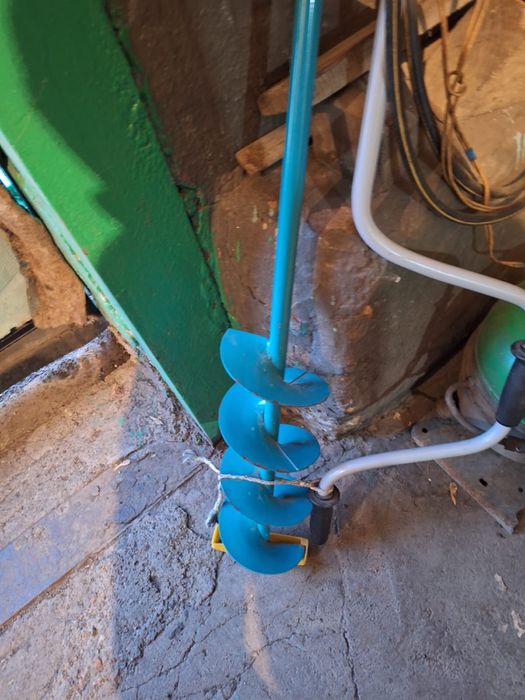 Продам ледобур в хорошем состоянии.