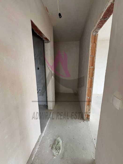 Продава се Двустаен апартамент в Варна, Бриз - 66 кв.м за 2500 €/кв.м - Снимка #2