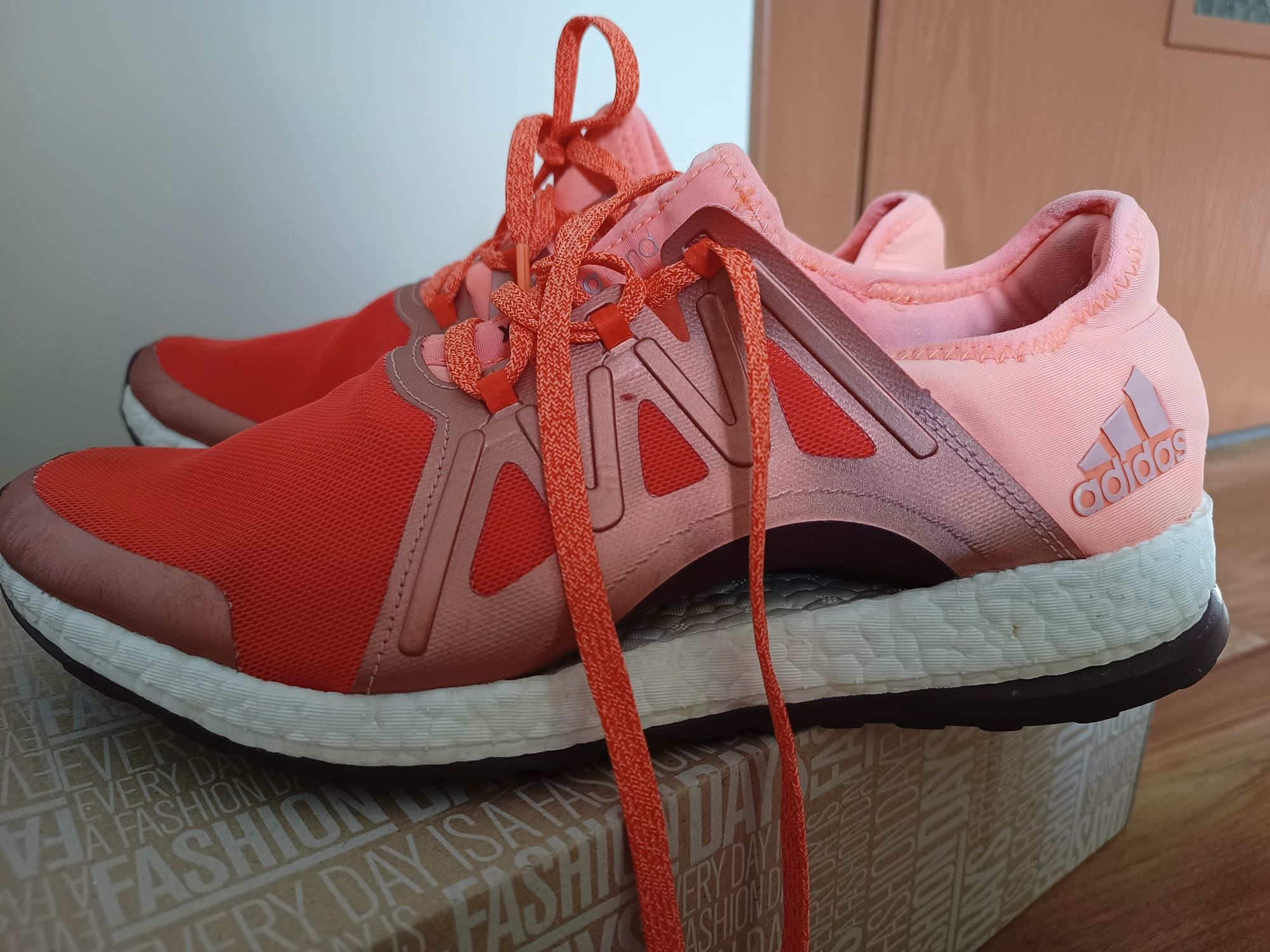 Дамски маратонки ADIDAS PURE BOOTS X