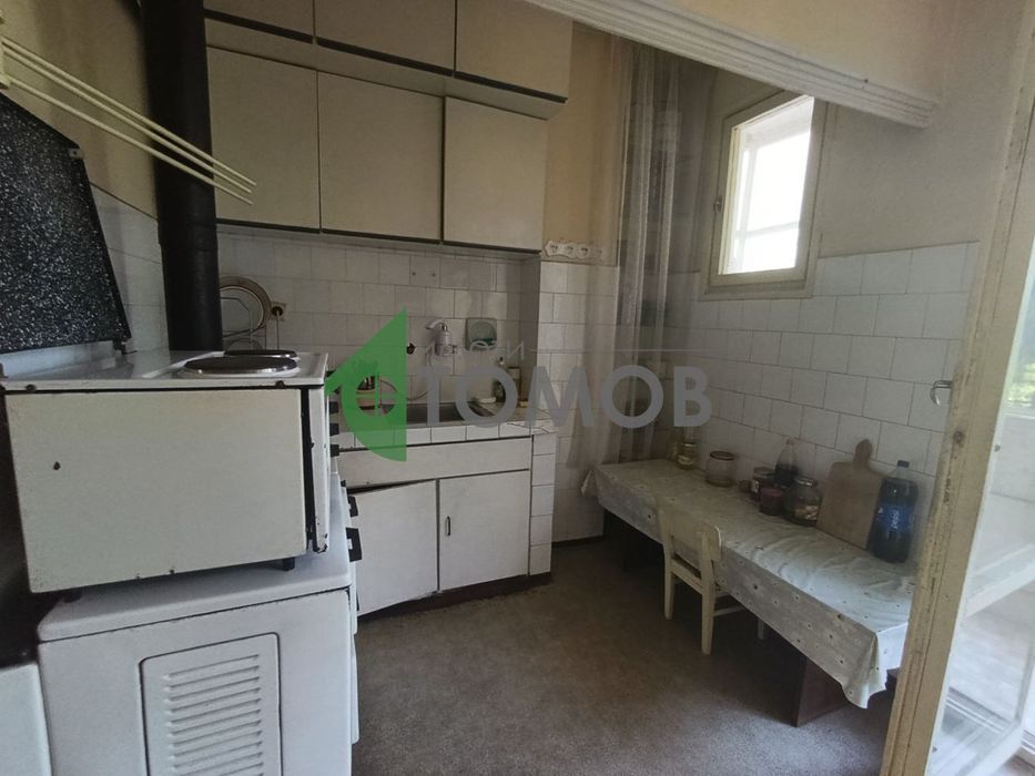 Просторен тристаен апартамент под наем в кв. Опълченски