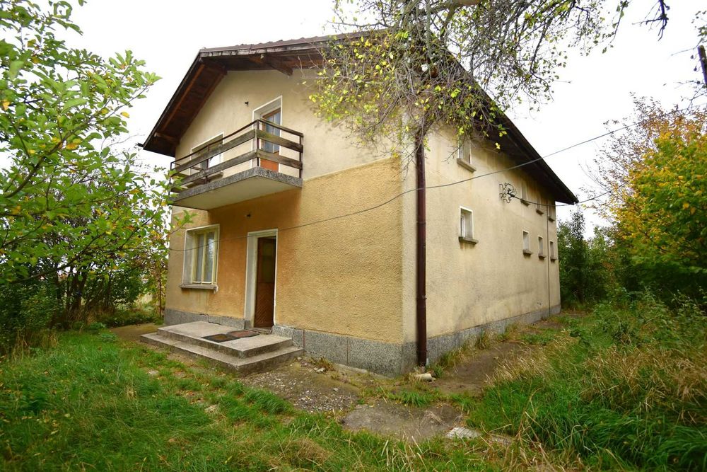 Къща в село Гърло, Област Перник