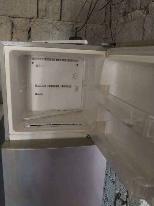 Холодильник, азбис труба ва яна бошқа нарсалар сотилади.