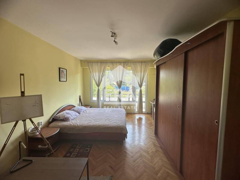 Продава се Тристаен апартамент в Русе, Родина 2 - 80 кв.м за 1249 €/кв.м - Снимка #3