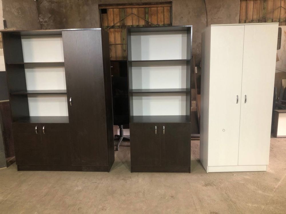 Шкаф комбинированный в офис 1500