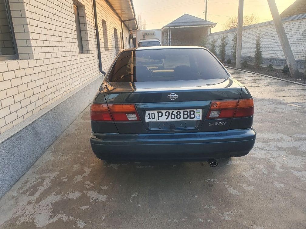 Nissan sunny 1996