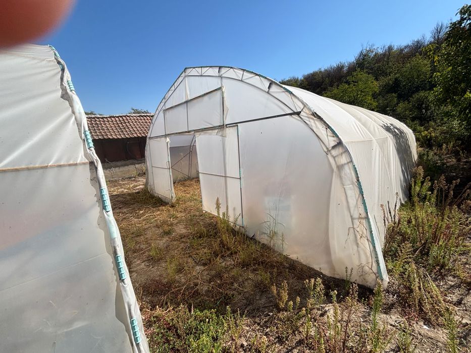 Продавам оранжерии