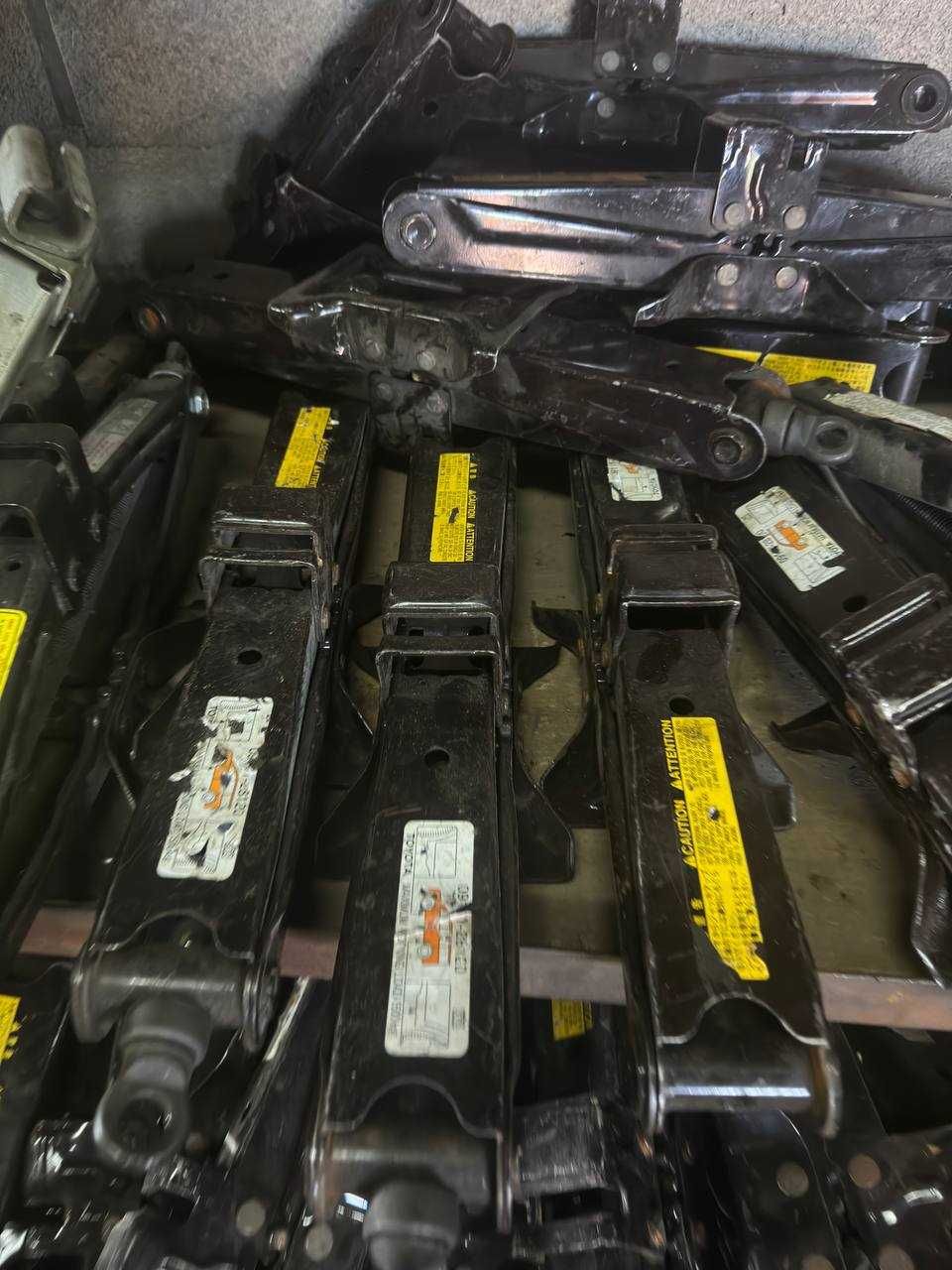 AUTO KRAFT Домкраты для кроссоверов