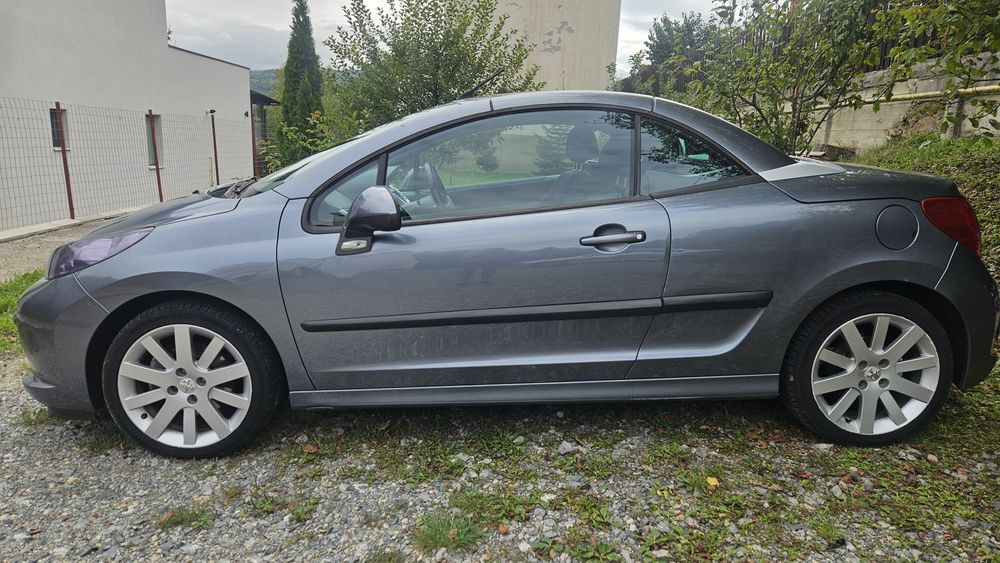 Peugeot 207 cc (decapotabil)