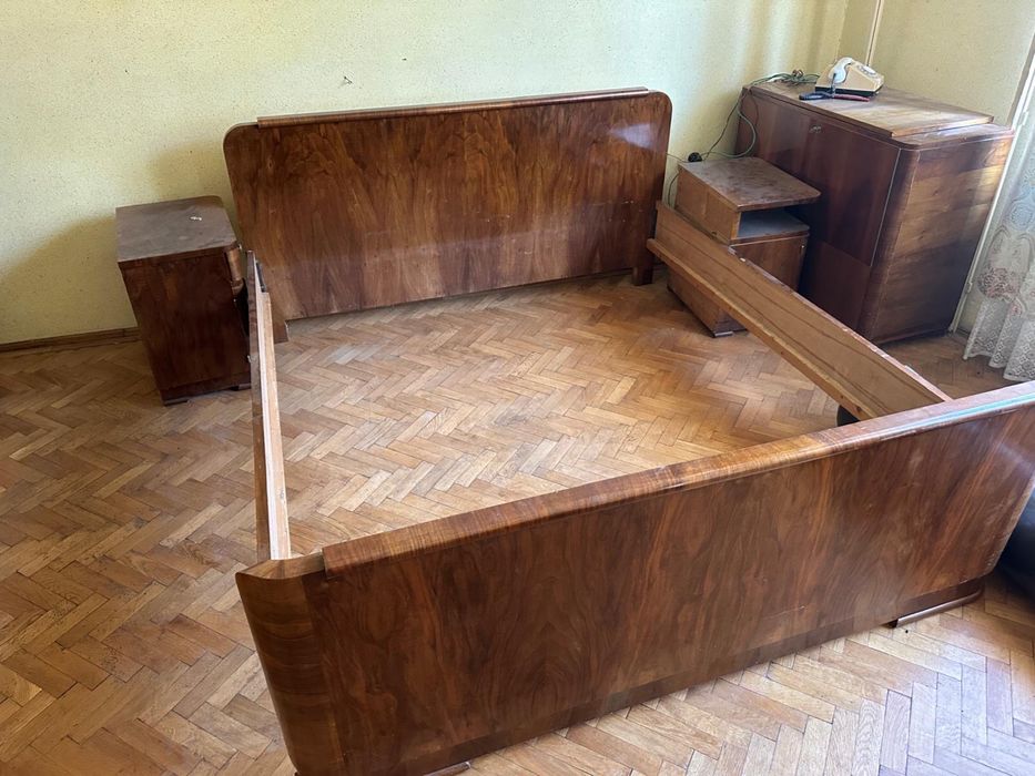 Vand mobila folosita, in stare buna din lemn masiv