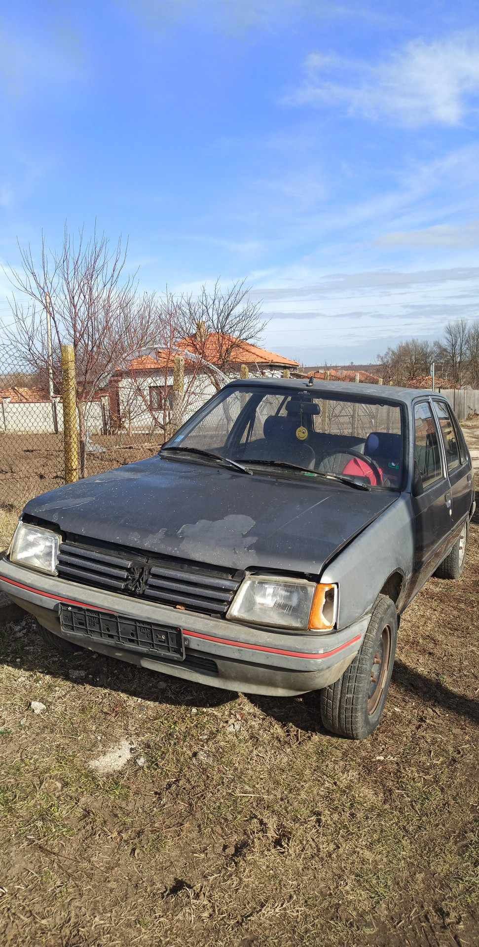 Peugeot 205 на части