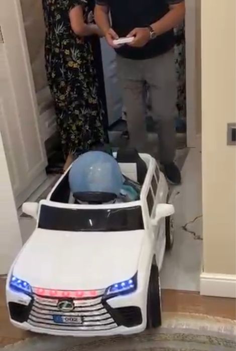 Игровая машина с пультом