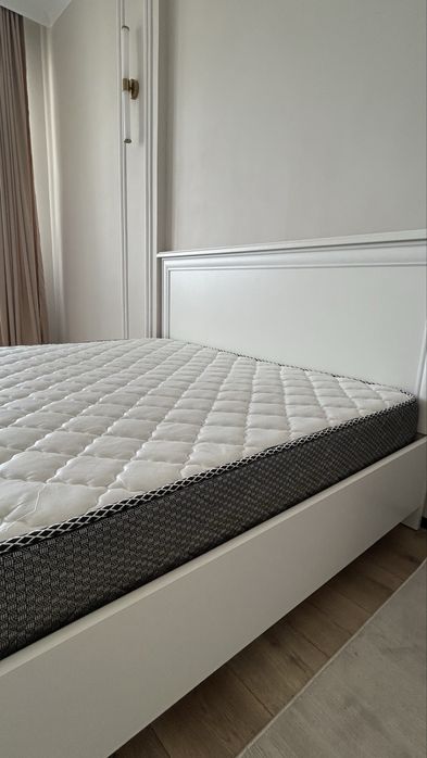 Кровать двухспальная