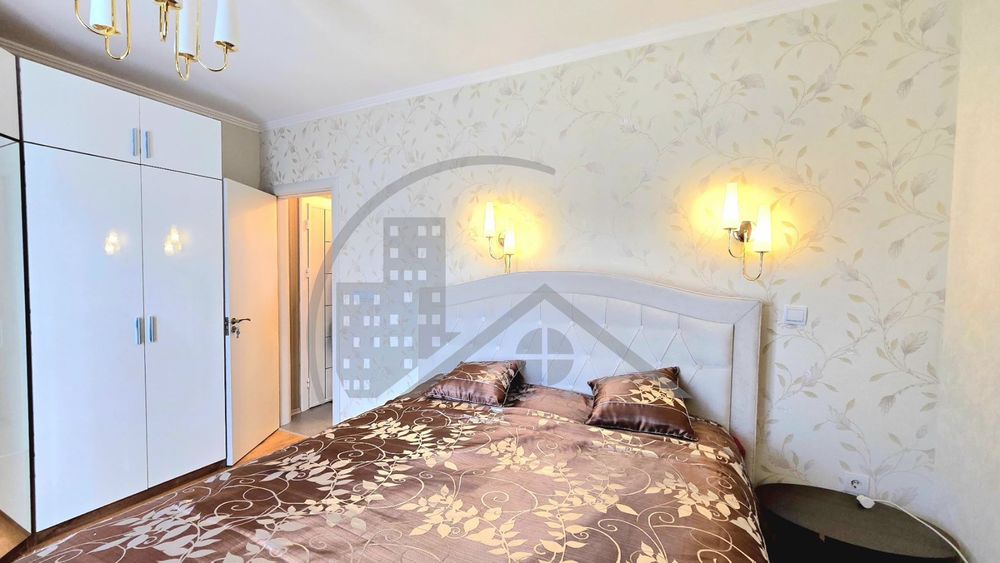 Продава се Тристаен апартамент в Варна, м-т Траката - 100 кв.м за 2110 €/кв.м - Снимка #8