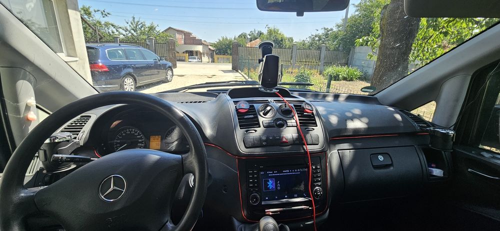 Mercedes- Vito 8+1 locuri