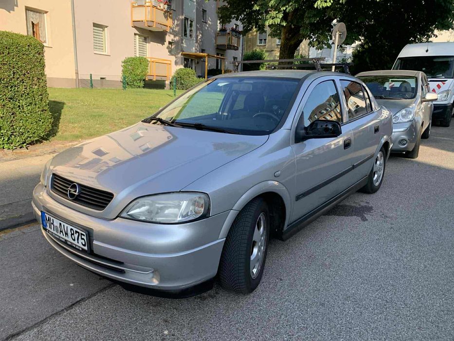 Opel astra 1.6 benzina clima