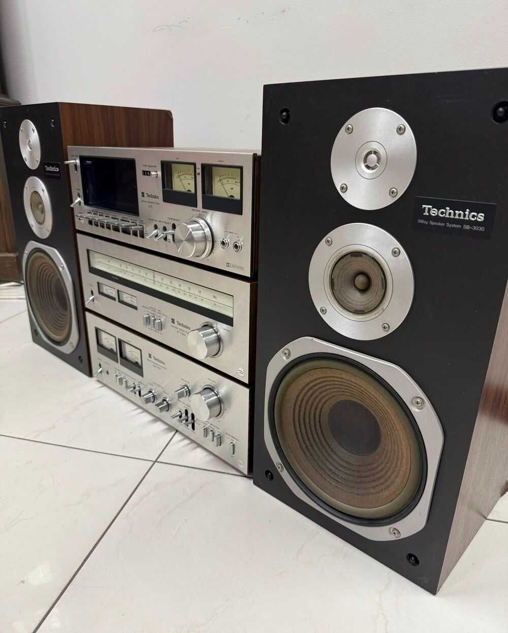 Ретро аудио сет TECHNICS - Усилвател, Тунер , Дек + Колони SB-3030