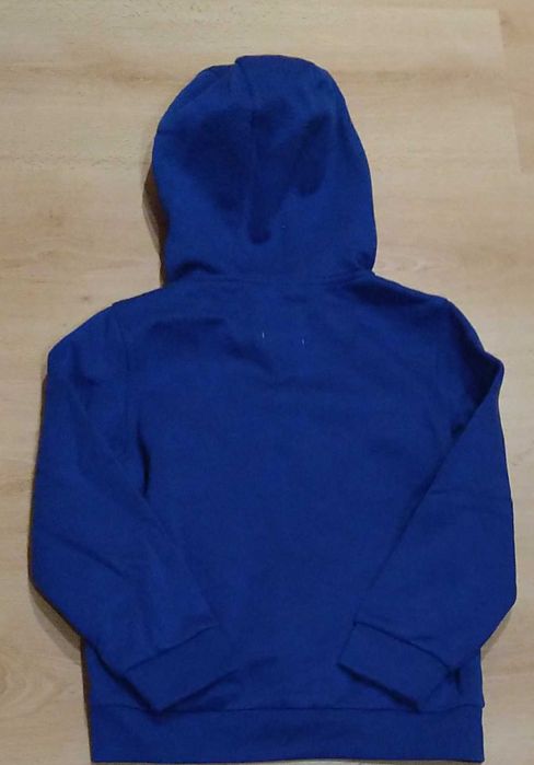 Нов син суитшърт