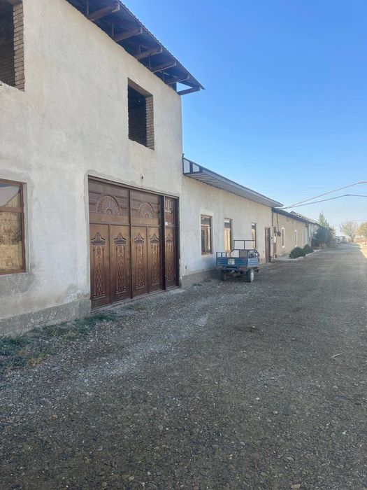 Uy sotiladi 2-etaj 8-sotix