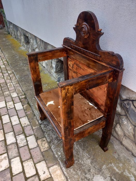 De vânzare fotoliu (jilț) din lemn