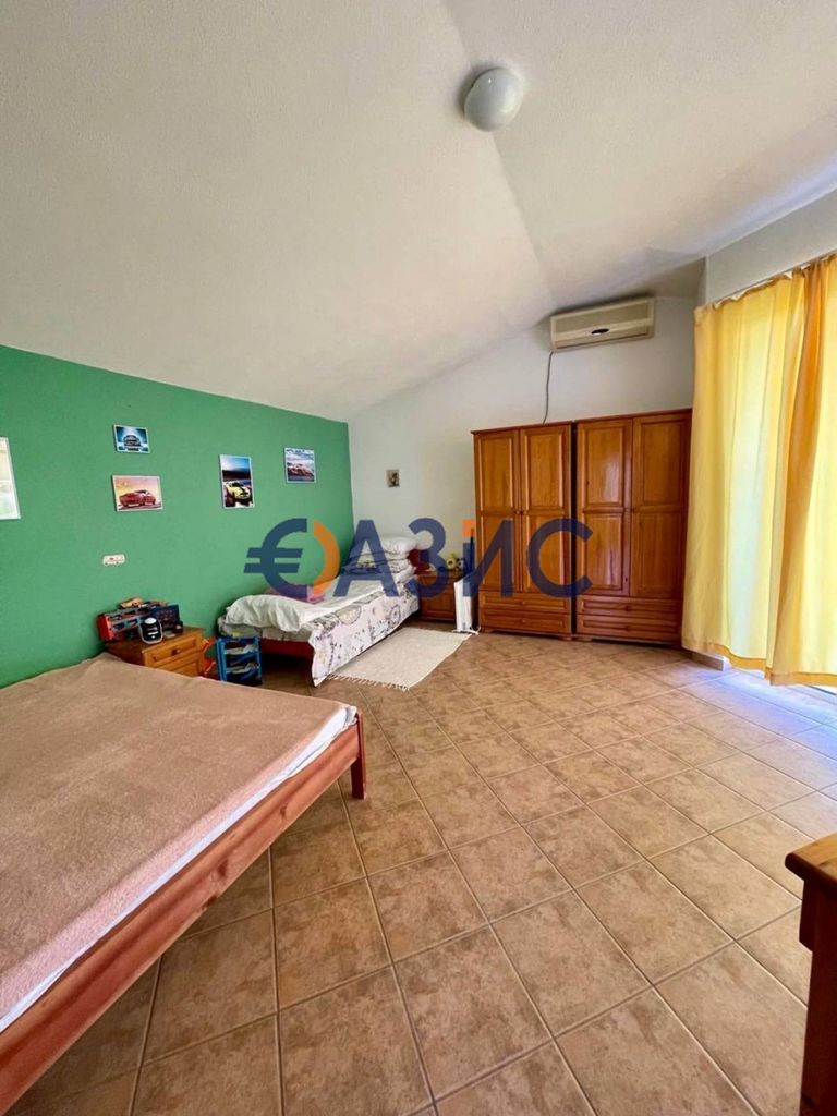 Продава се Хотел в Свети Влас - 812 кв.м за 468 €/кв.м - Снимка #11