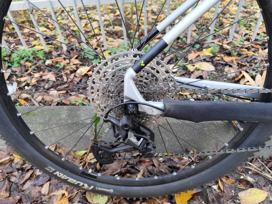 Bicicletă Cube Attention SLX, model 2023