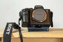 Sony A7 III / A73 / α7 III / ILCE-7M3 / Full Frame DSLR mirrorless