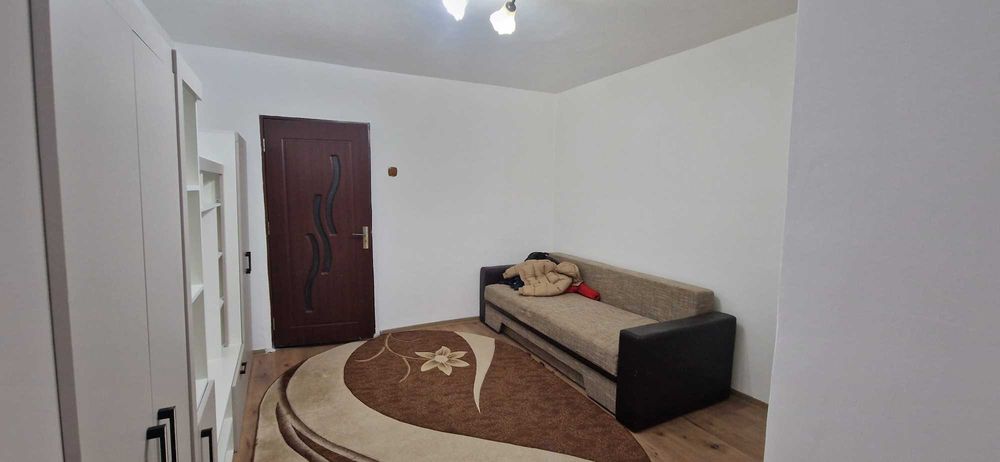 Garsonieră de închiriat